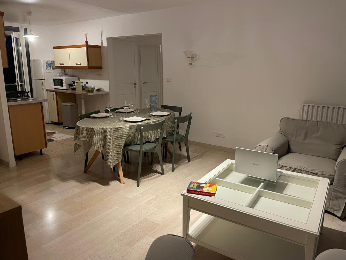 Appartement Les Pieds Dans L'Eau Saint-Mandrier-sur-Mer Εξωτερικό φωτογραφία
